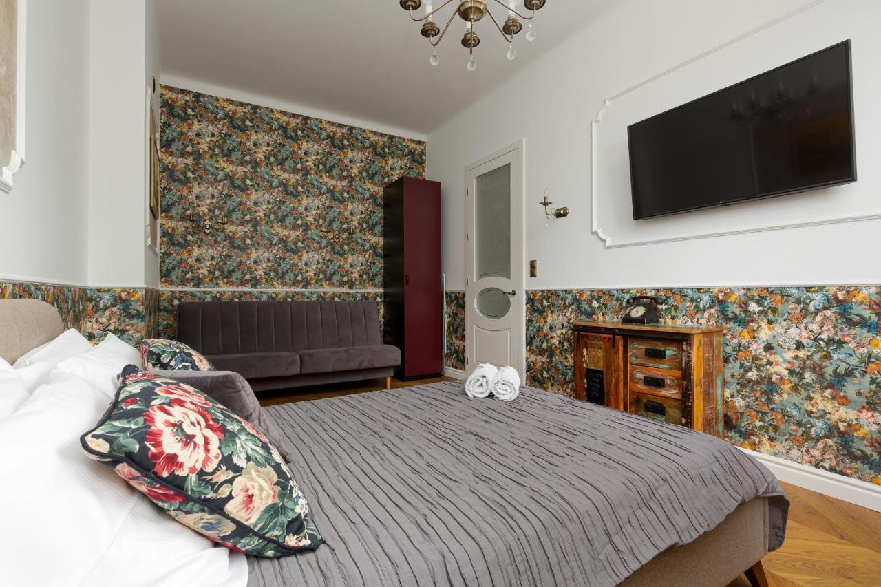 Apartment On The Warsaw Square By Noclegi Renters Kültér fotó