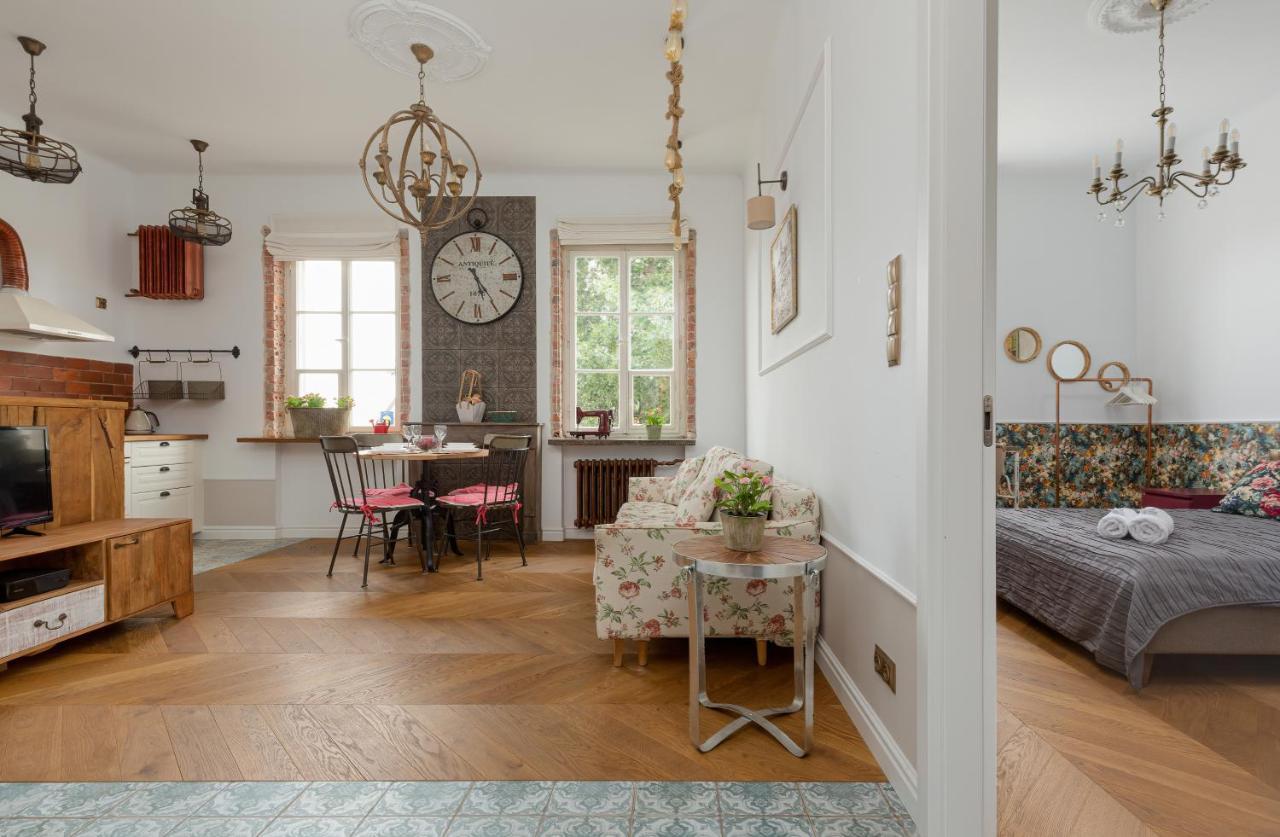 Apartment On The Warsaw Square By Noclegi Renters Kültér fotó