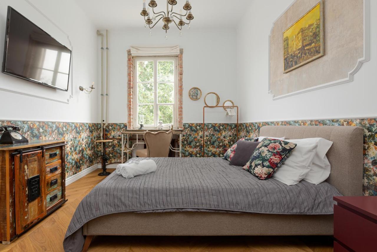 Apartment On The Warsaw Square By Noclegi Renters Kültér fotó