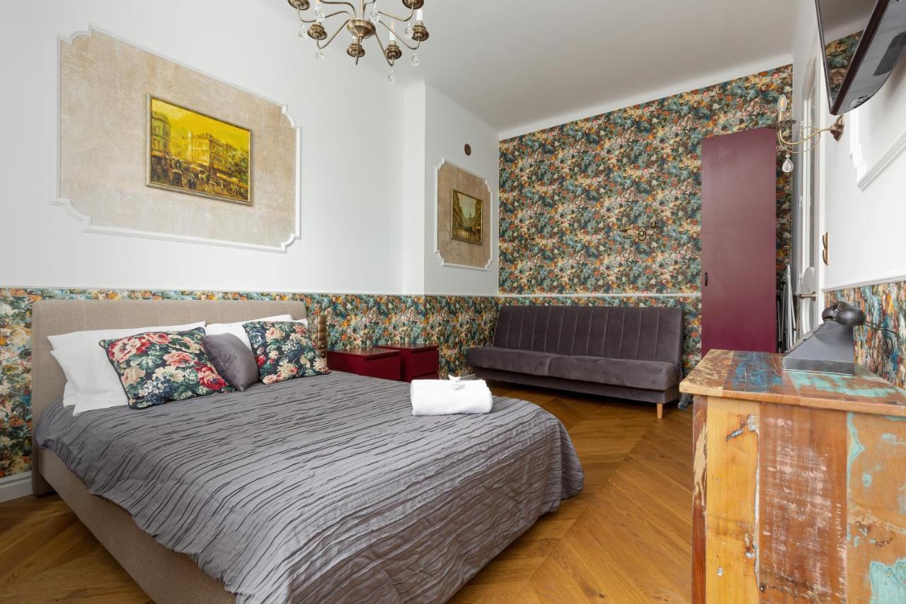 Apartment On The Warsaw Square By Noclegi Renters Kültér fotó
